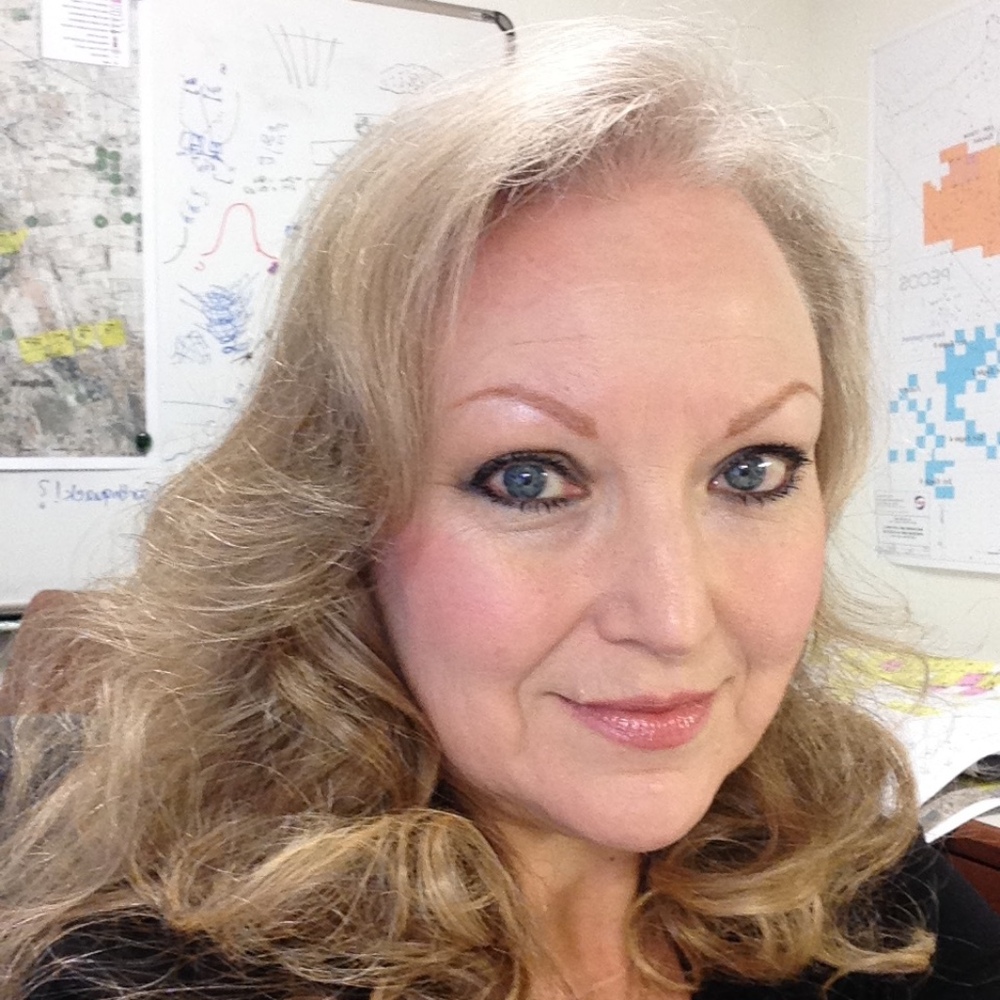 Meet your Posher, Cynthia